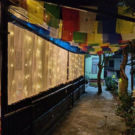 Moustache Mcleodganj Hostel McLeod Ganj Ngoại thất bức ảnh