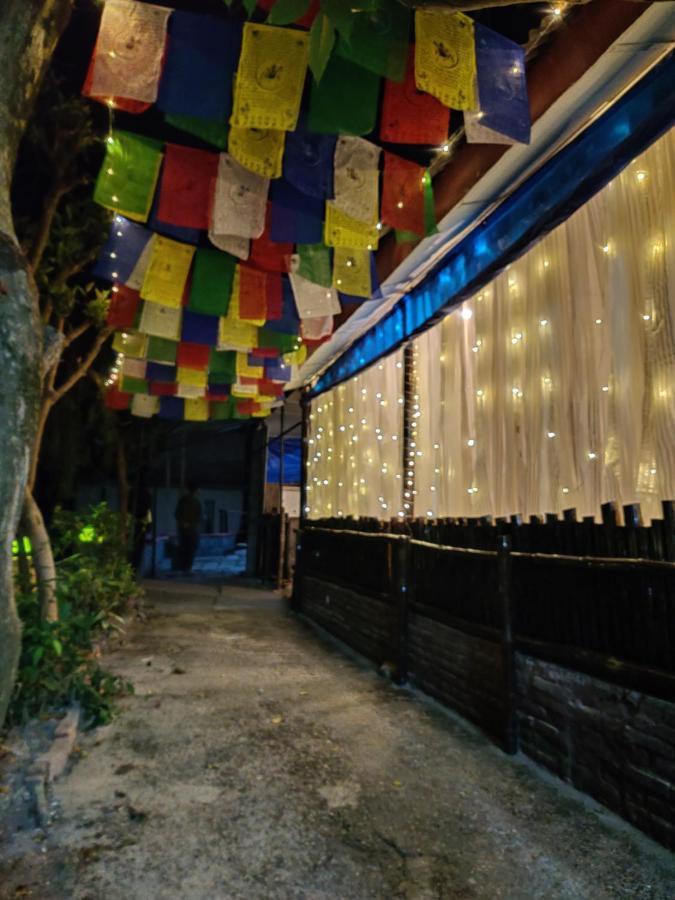 Moustache Mcleodganj Hostel McLeod Ganj Ngoại thất bức ảnh
